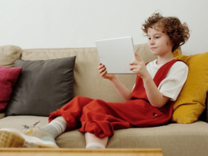 Parenting in the Digital Age: Managing Children’s Exposure to Technology